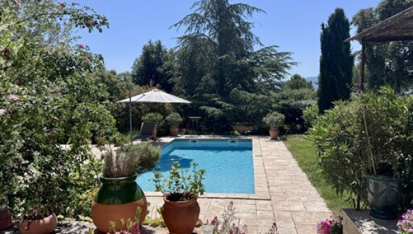 Villa T4 - 225m² - Cabrières-d’Avignon — 6 pièces, 225 m², 4 chambres — photo 9