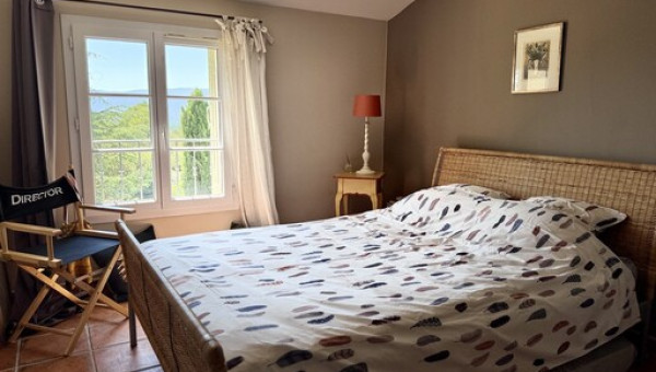 Villa T4 - 225m² - Cabrières-d’Avignon — 6 pièces, 225 m², 4 chambres — photo 17